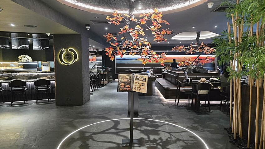 曼谷必逛四面佛商場Erawan Bangkok，集結米其林美食、時尚美容、Karmakamet香氛(近BTS Chit Lom 奇隆站)