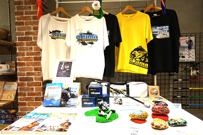 台中市南區【寶熊漁樂碼頭】全台最大巨無霸旋轉釣魚機！魚拓DIY、釣魚故事館、海洋教育～超有趣