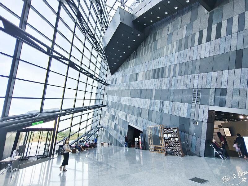 宜蘭縣頭城鎮【兒童考古探索廳】50 元就能在蘭陽博物館挖沙當考古學家！6歲以下免費玩