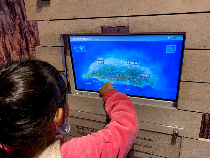 台中市南區【寶熊漁樂碼頭】全台最大巨無霸旋轉釣魚機！魚拓DIY、釣魚故事館、海洋教育～超有趣