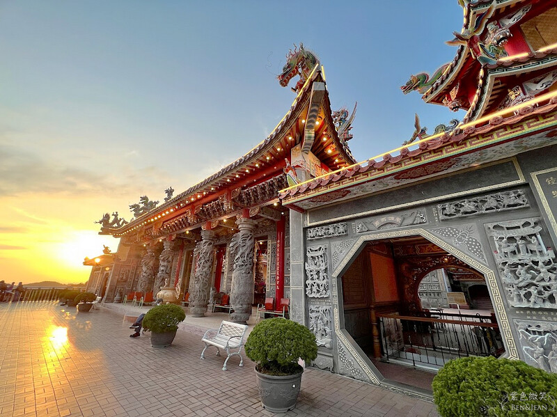 台北市內湖區【東林草莓園】台北內湖草莓季，草莓果醬鬆餅DIY、賞蜂趣，順遊白石湖吊橋及碧山巖