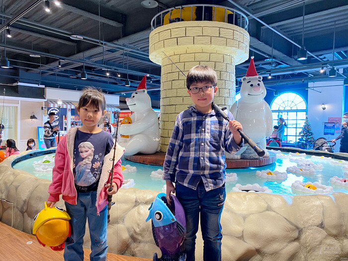 台中市南區【寶熊漁樂碼頭】全台最大巨無霸旋轉釣魚機！魚拓DIY、釣魚故事館、海洋教育～超有趣