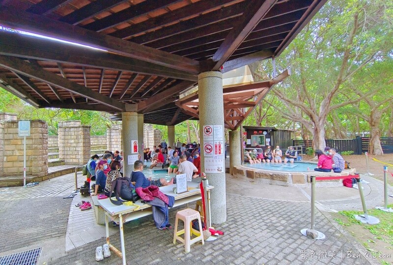 台北市北投區北投免費景點【硫磺谷泡腳池】硫磺谷地熱景觀區享受暖呼呼的白磺溫泉,還可以欣賞火山地熱景觀