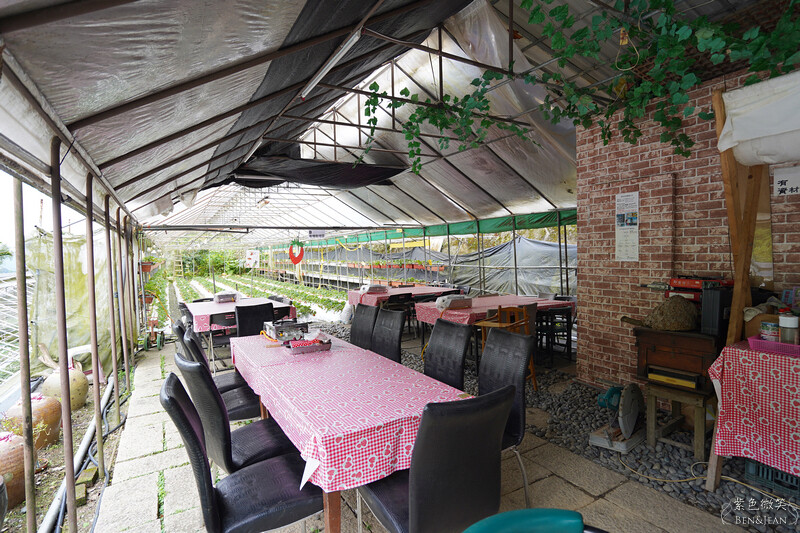 台北市內湖區【東林草莓園】台北內湖草莓季，草莓果醬鬆餅DIY、賞蜂趣，順遊白石湖吊橋及碧山巖