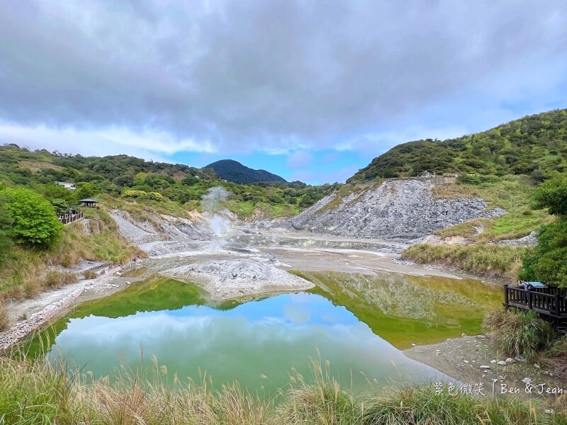 台北市北投區北投免費景點【硫磺谷泡腳池】硫磺谷地熱景觀區享受暖呼呼的白磺溫泉,還可以欣賞火山地熱景觀
