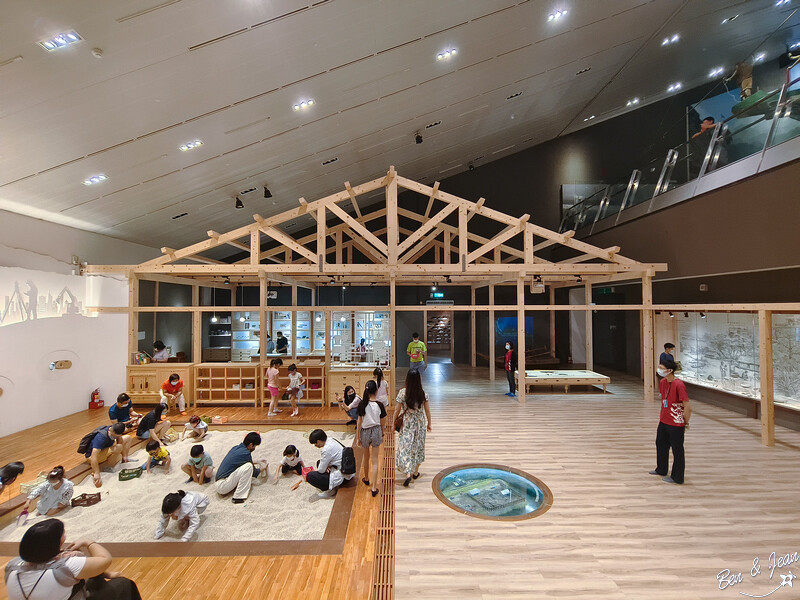 宜蘭縣頭城鎮【兒童考古探索廳】50 元就能在蘭陽博物館挖沙當考古學家！6歲以下免費玩