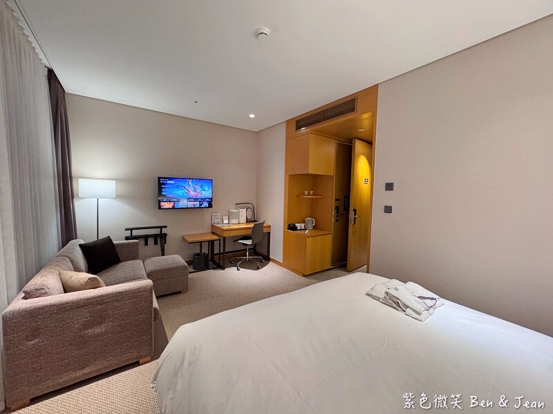 韓國【首爾東大門相鐵喜普樂吉飯店】門口地鐵站4號出口、KAL機場巴士停靠站，近DDP、Good Morning City、東大門