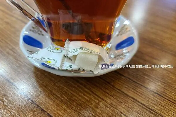 土耳其/伊斯坦堡 NU HOTEL旁的土耳其料理小吃店