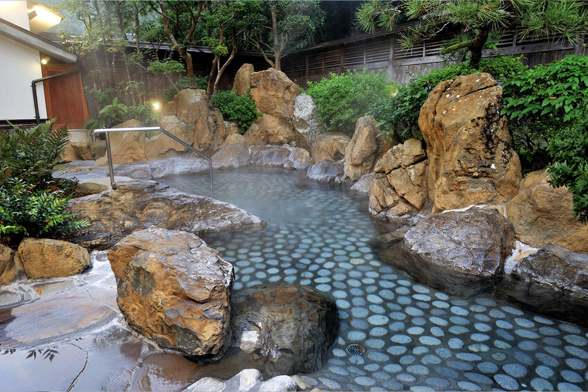 城崎溫泉兩天一夜小資行程｜不吃旅館餐可以吃什麼？溫泉旅館、但馬牛燒肉、七大外湯、夜遊逛街 - OREO時光旅行
