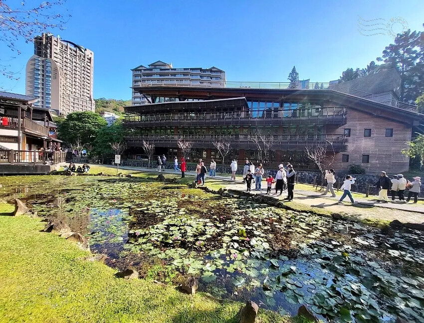 台北市北投區大年初一北投溫泉鄉漫步:【地熱谷公園】,療癒淨手礦泉湯、溫泉蛋體驗