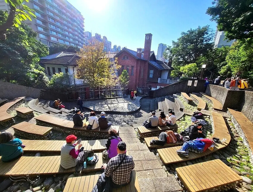 台北市北投區大年初一北投溫泉鄉漫步:【地熱谷公園】,療癒淨手礦泉湯、溫泉蛋體驗