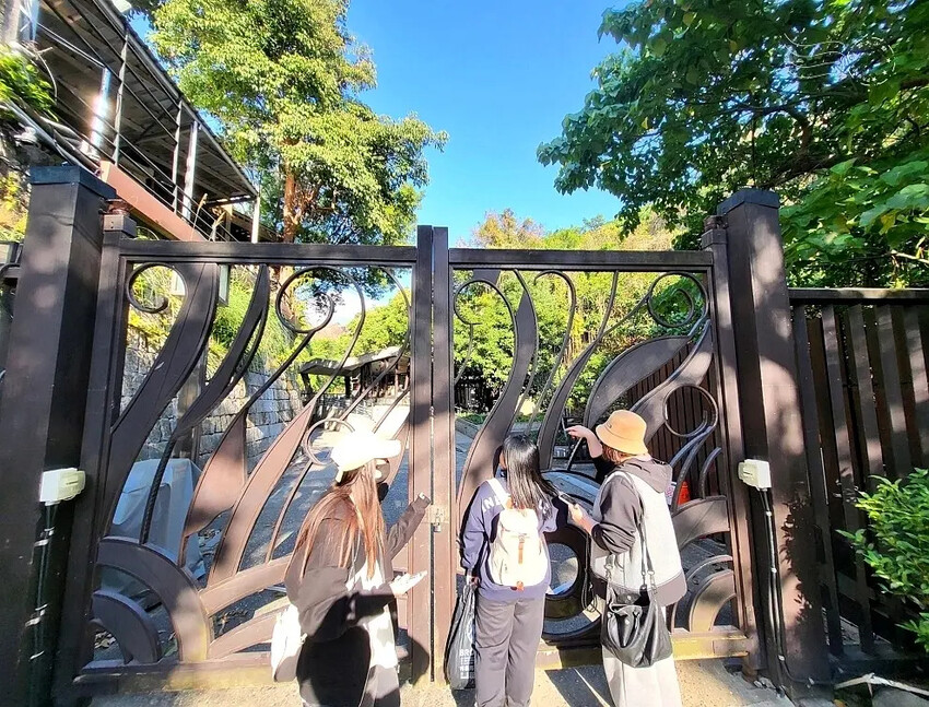 台北市北投區大年初一北投溫泉鄉漫步:【地熱谷公園】,療癒淨手礦泉湯、溫泉蛋體驗