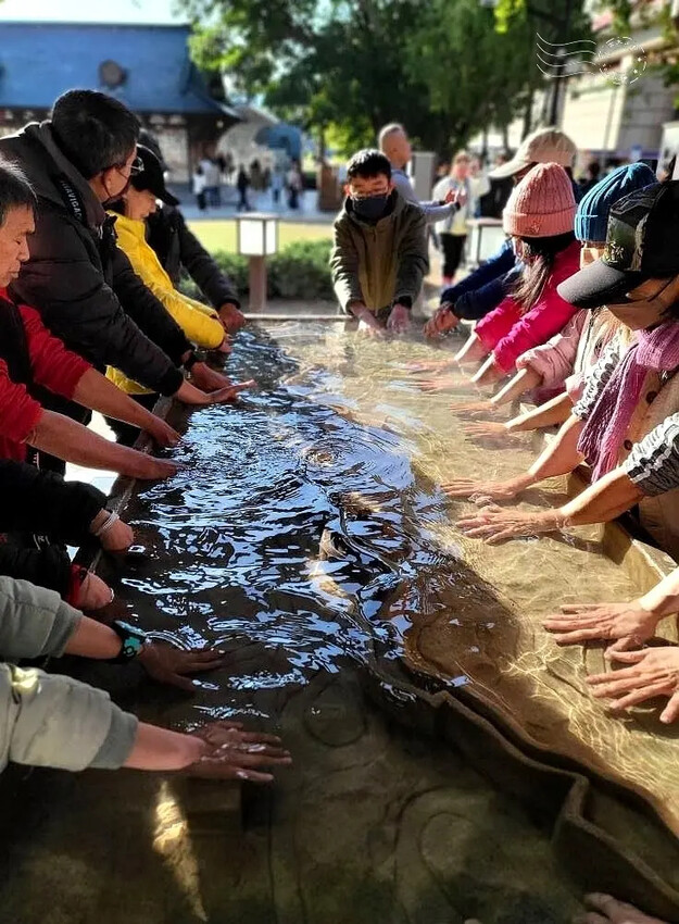 台北市北投區大年初一北投溫泉鄉漫步:【地熱谷公園】,療癒淨手礦泉湯、溫泉蛋體驗