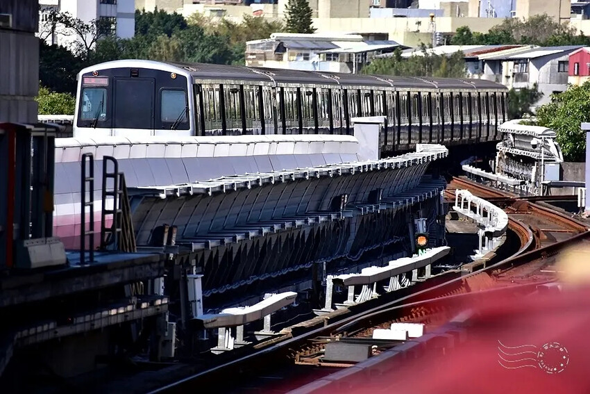 台北市北投區大年初一北投溫泉鄉漫步:【地熱谷公園】,療癒淨手礦泉湯、溫泉蛋體驗
