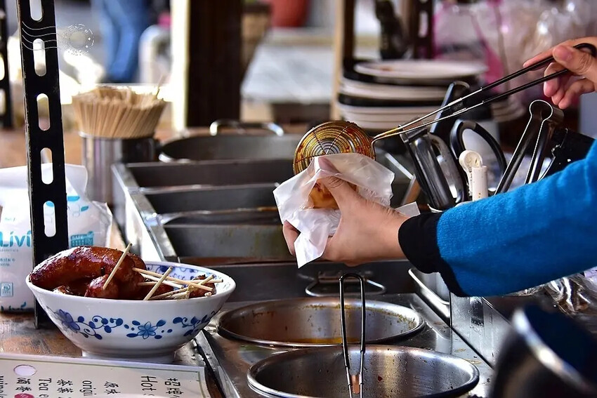台北市北投區大年初一北投溫泉鄉漫步:【地熱谷公園】,療癒淨手礦泉湯、溫泉蛋體驗
