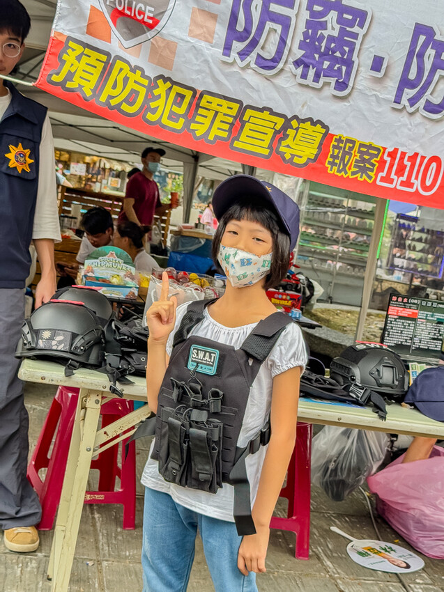 高雄市左營區蓮池潭觀光商圈  x 商圈漫伴拍走讀活動 | 龍虎塔下尋幽訪勝，攝影x美食x文化之