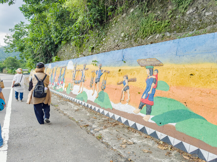 屏東縣來義鄉走讀二峰圳 x 排灣族文化與百年水利技術的交融 | 手作排灣族傳統點心好美味!