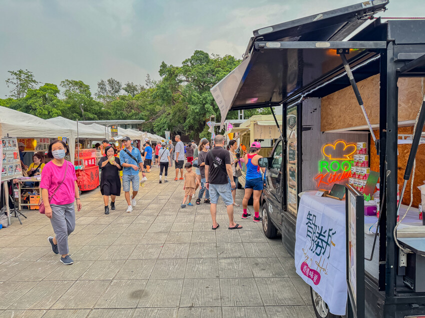 高雄市左營區蓮池潭觀光商圈  x 商圈漫伴拍走讀活動 | 龍虎塔下尋幽訪勝，攝影x美食x文化之