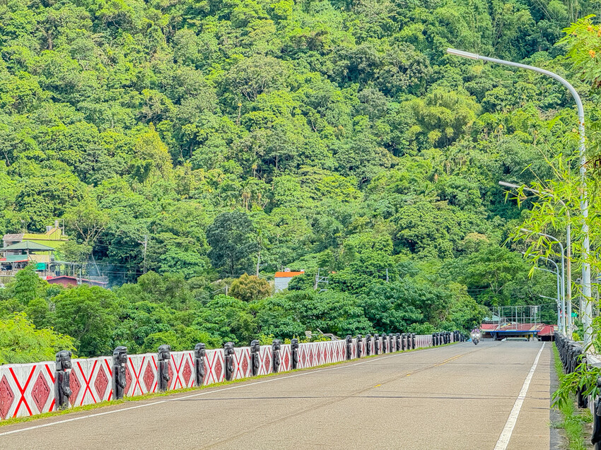 屏東縣來義鄉走讀二峰圳 x 排灣族文化與百年水利技術的交融 | 手作排灣族傳統點心好美味!