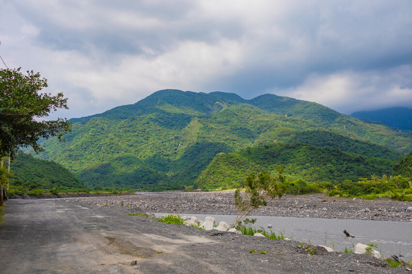 屏東縣來義鄉走讀二峰圳 x 排灣族文化與百年水利技術的交融 | 手作排灣族傳統點心好美味!