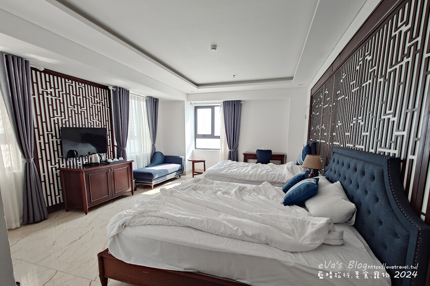 【越南旅遊】Eden Ocean View Đà Nẵng 峴港伊甸海景飯店，飯店對面就是美溪沙灘，房間簡潔乾淨住著舒適，打開窗簾就可以看到大海、夕陽景色還有比基尼唷!。越南住宿