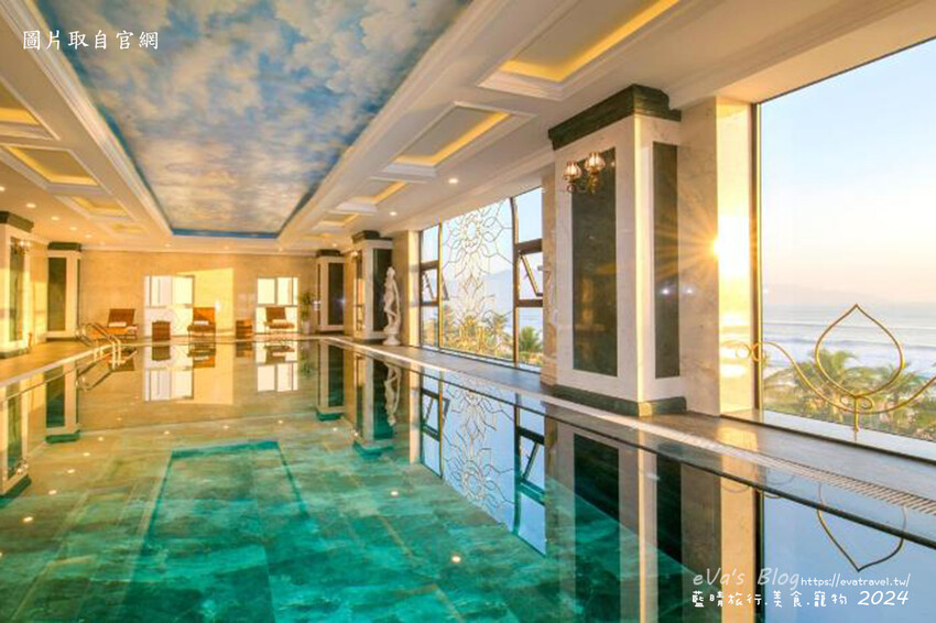 【越南旅遊】Eden Ocean View Đà Nẵng 峴港伊甸海景飯店，飯店對面就是美溪沙灘，房間簡潔乾淨住著舒適，打開窗簾就可以看到大海、夕陽景色還有比基尼唷!。越南住宿