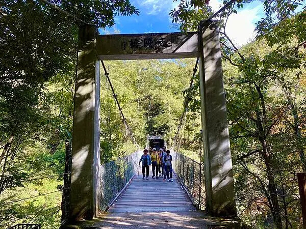 台中市和平區[台中景點] 梨山福壽山農場+武陵農場+武陵富野渡假村 台中兩天一夜懶人包 楓葉/落雨松/猴子吃油菜花 @蛋寶