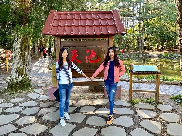 台中市和平區[台中景點] 梨山福壽山農場+武陵農場+武陵富野渡假村 台中兩天一夜懶人包 楓葉/落雨松/猴子吃油菜花 @蛋寶