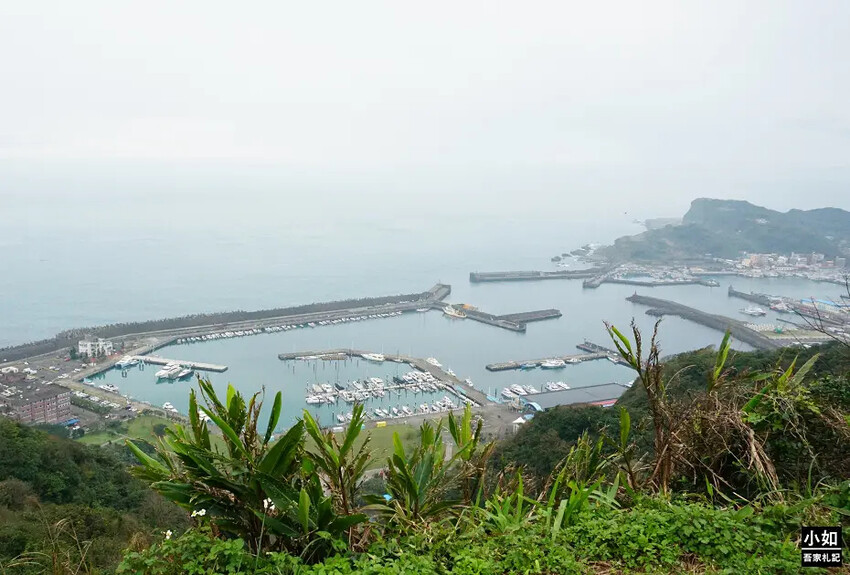 基隆市中正區【基隆步道】龍崗步道,走過槓子寮砲台,槓子寮山,三角點,大學內的步道！
