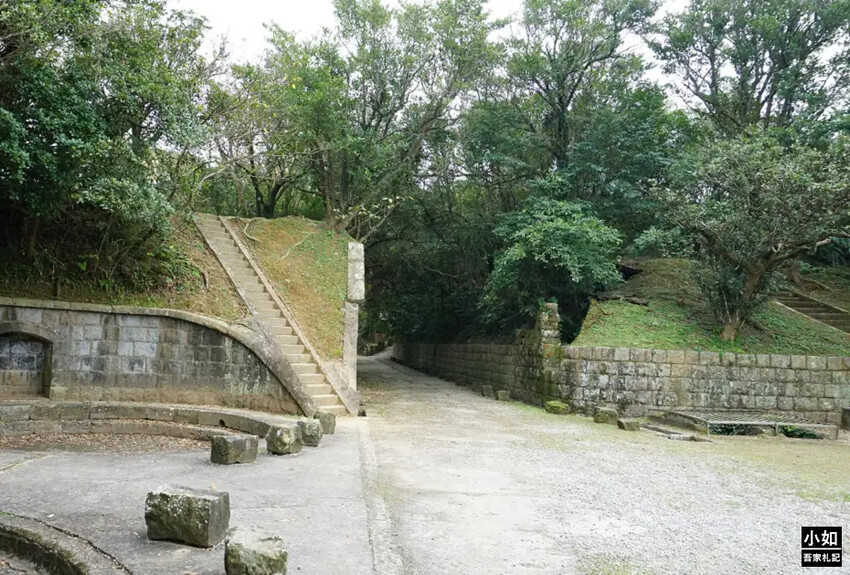 基隆市中正區【基隆步道】龍崗步道,走過槓子寮砲台,槓子寮山,三角點,大學內的步道！