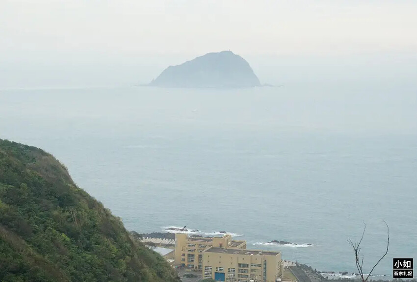 基隆市中正區【基隆步道】龍崗步道,走過槓子寮砲台,槓子寮山,三角點,大學內的步道！