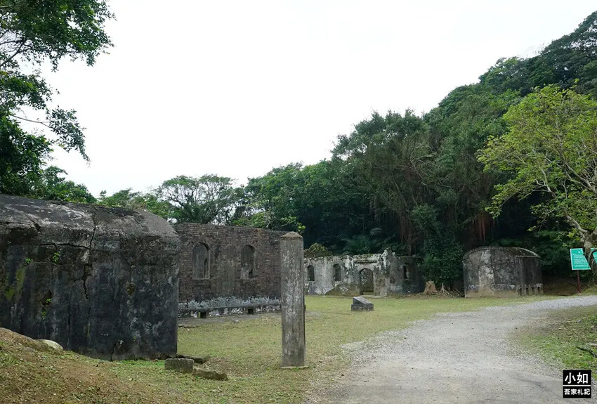 基隆市中正區【基隆步道】龍崗步道,走過槓子寮砲台,槓子寮山,三角點,大學內的步道！