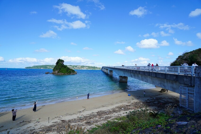 日本沖繩必訪打卡點！ 古宇利大橋南端觀景台｜欣賞沖繩第二長大橋的無敵海景