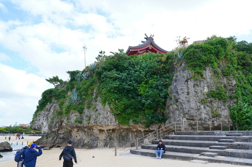 日本沖繩必訪神社，沖繩波上宮，探索歷史與海景交織的絕美聖地