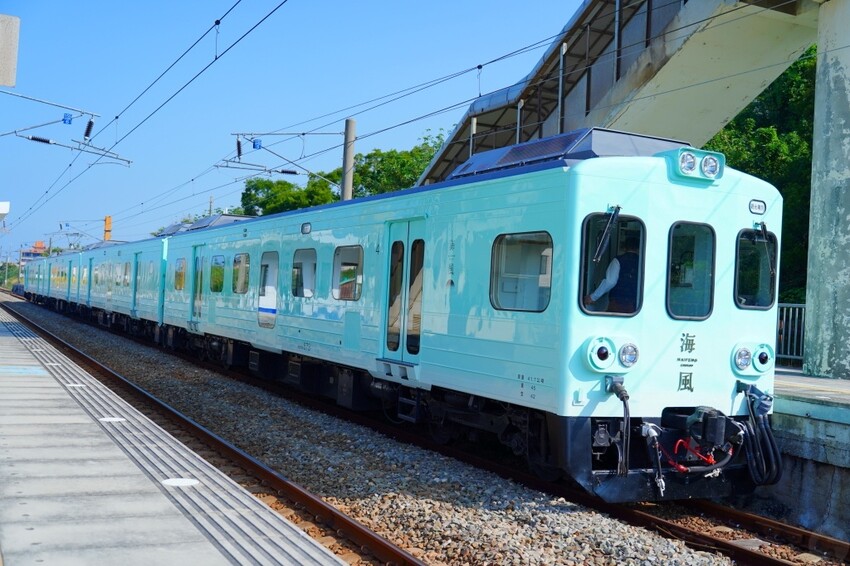花蓮縣花蓮市花蓮—池上往返,奢華列車帶你暢遊花東秘境,2025台鐵山嵐號4月19日首發!