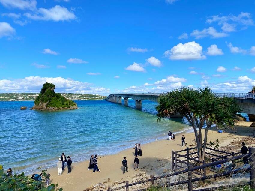日本沖繩必訪打卡點！ 古宇利大橋南端觀景台｜欣賞沖繩第二長大橋的無敵海景