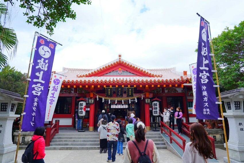 日本沖繩必訪神社，沖繩波上宮，探索歷史與海景交織的絕美聖地