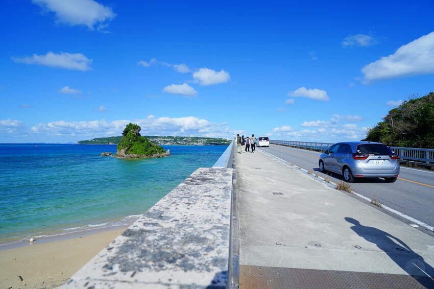 日本沖繩必訪打卡點！ 古宇利大橋南端觀景台｜欣賞沖繩第二長大橋的無敵海景
