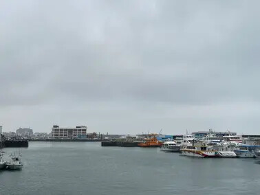 澎湖遊馬公市：澎湖生活博物館、星巴克澎湖喜來登門市、Pier3 三號港（路過）、菊島之星伴手禮（路過）、洪根深美術館