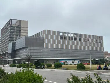 澎湖遊馬公市：澎湖生活博物館、星巴克澎湖喜來登門市、Pier3 三號港（路過）、菊島之星伴手禮（路過）、洪根深美術館