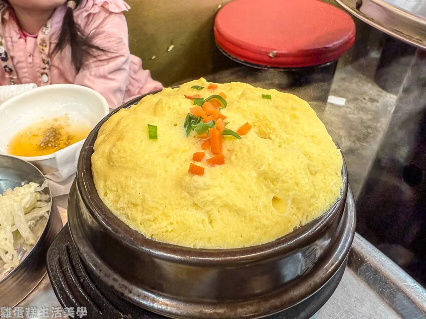 【韓國食記】小豬存錢桶石頭烤肉 - 位在弘大商圈內的平價烤肉 【韓國食記】小豬存錢桶石頭烤肉 - 位在弘大商圈內的平價烤肉