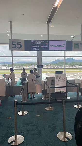 日本2024九州自由行-飛行分享福岡機場搭機-長榮BR105(福岡=>台北，FUK=>TPE)