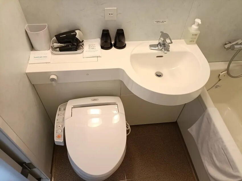 日本2024東京北海道|Vessel Inn札幌中島公園酒店 (Vessel Inn Sapporo Nakajimakoen)房間很普通、交通大便利!