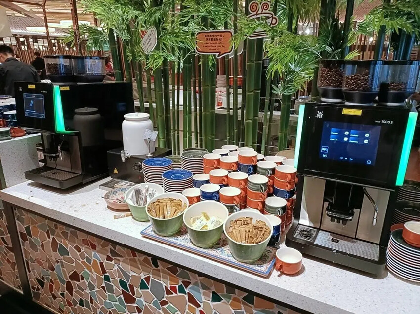 澳門2024澳門|上葡京自助山~超過百道菜色的自助餐,沒有吃完一輪就已經飽到頂天囉!