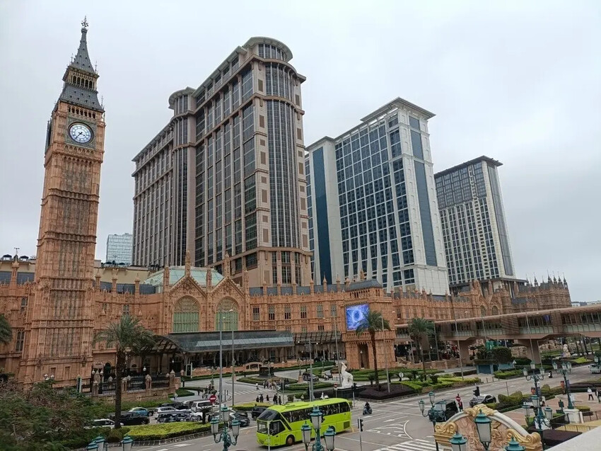 澳門2024澳門|上葡京自助山~超過百道菜色的自助餐,沒有吃完一輪就已經飽到頂天囉!