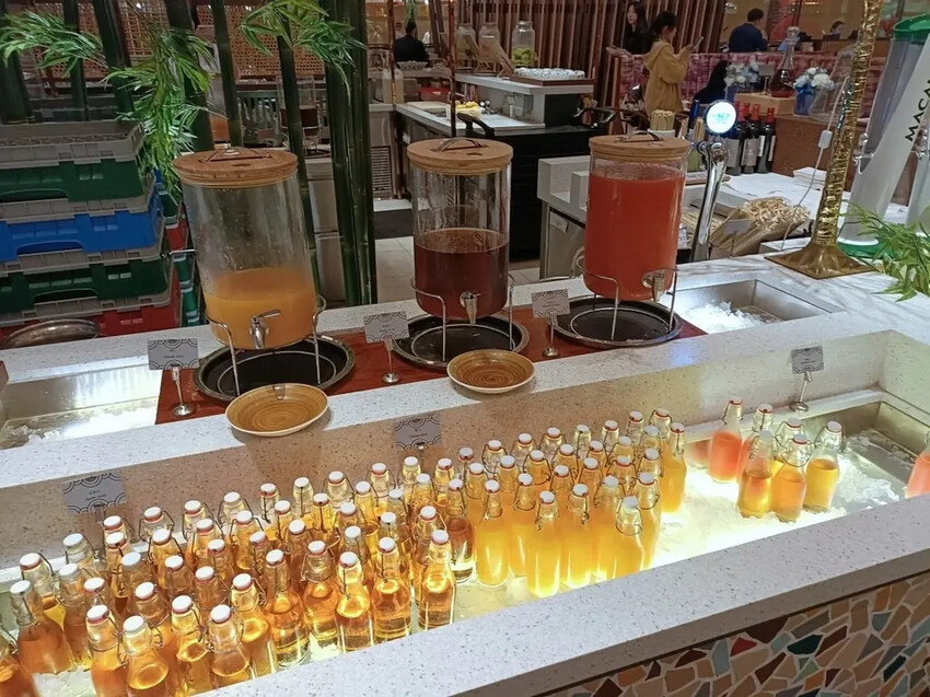 澳門2024澳門|上葡京自助山~超過百道菜色的自助餐,沒有吃完一輪就已經飽到頂天囉!