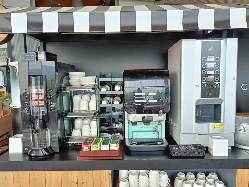 日本2024東京北海道|乃之風度假酒店(乃の風リゾート)自助早餐篇。海鮮茶泡飯、海鮮御飯糰、現做鬆餅、現榨蘋果