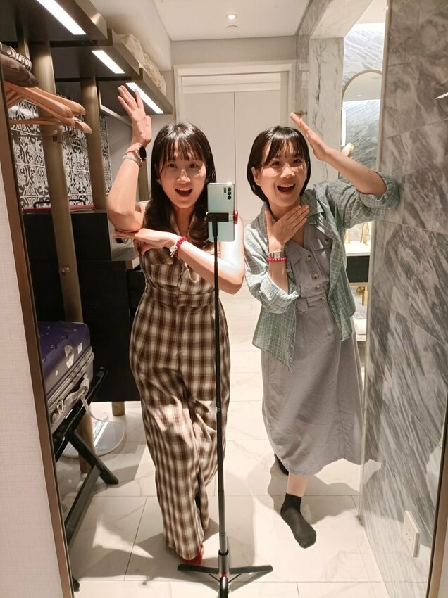 澳門2024澳門|上葡京綜合度假村。豪華雙床房~房間空間寬敞、冰箱迎賓飲料首日入住免費招待、浴室乾溼分離，飯店