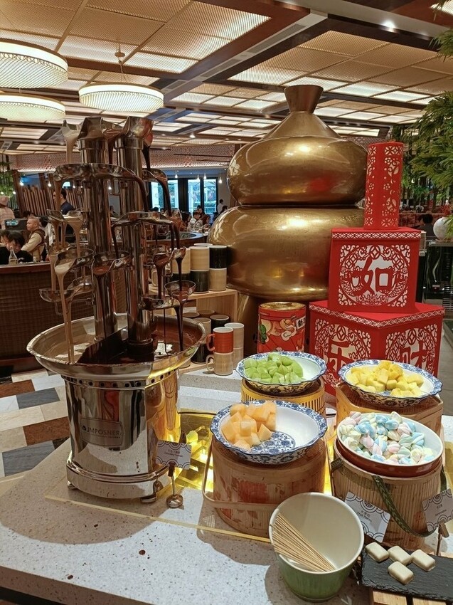 澳門2024澳門|上葡京自助山~超過百道菜色的自助餐,沒有吃完一輪就已經飽到頂天囉!