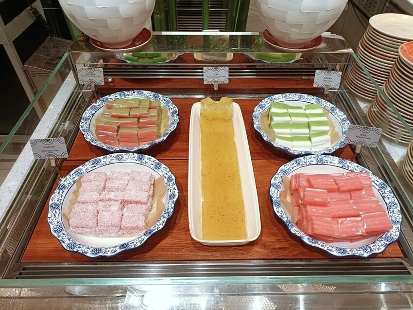 澳門2024澳門|上葡京自助山~超過百道菜色的自助餐,沒有吃完一輪就已經飽到頂天囉!